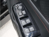 ◆パワーウィンドウスイッチ◆運転席から全席の窓の開閉操作を行うことが出来いつでも換気ができます!
