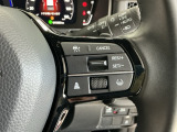 【アダプティブ・クルーズ・コントロール】予め設定した車速内でクルマが自動的に加減速。 前走車との適切な車間距離を維持しながら追従走行し、高速道路でのドライバーの疲労を軽減してくれる嬉しい機能付♪