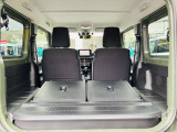 【シートアレンジ】人をお乗せの際は座席、荷物を載せる際は荷室として、用途に合わせて切り替えができます。