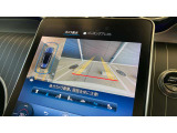 【リアカメラ】見通しの悪い場所への進入時や狭い場所での駐車時に役立ちます。