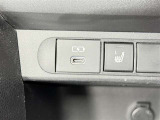 【充電用USB端子】充電用USB端子付き。スマートフォンなどの充電に便利です。
