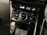 【オートエアコン】AUTOボタンを押してお好みの温度を設定!快適な室温でドライブをお楽しみいただけます♪