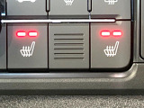【シートヒーター】寒い日に重宝するシートヒーター!エアコンより早く温まってくれるので寒がりの人も安心ですね♪エアコンの温風は乾燥するから苦手、という方にもをおすすめです。