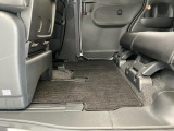 足元は広々♪しっかり内装ルームクリーニングを実施しています。車に自信があるからこそ、是非一度ご来店頂き見てもらえると幸いです。
