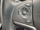 ステアリングスイッチ搭載!ハンドルひとつで手を離さなくても運転中視線をそらさなくても操作が出来て便利です