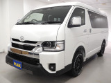 【新車/ハイエースワゴンGL/4WD/familiar/2.7Lガソリン】フローリング施工【全国納車可能】