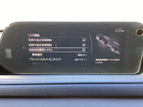 車線逸脱警報システム (LDWS) は自車が車線から逸脱する可能性があることを知らせる装置です。