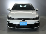 車両正面デイドライビングライト、LEDマトリクスヘッドライト「IQ.LIGHT」搭載車両