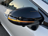 納車前整備は、検査ライン等の施設が充実した当店3階の指定工場で入念に行います。メルセデス・ベンツの定める厳しい基準をクリアしたお車のみをご案内させて頂きます。
