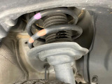 お車を安心してお乗りいただく為には、足回りの定期点検が欠かせません。サービスサポート(有償保証)では無料点検もご提供しており、安心のカーライフをお過ごしいただけるサポート体制が整っています。