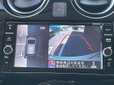アラウンドビューモニターは、まるで上空から見たような映像で駐車をサポート!苦手な駐車も心強いですね!