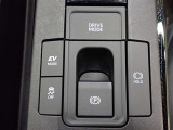ドライブモードの切り替えスイッチ。ECOモードはエンジン音や排気ガスを気にすることなく走れます。早朝や深夜の走行に便利でおすすめです。