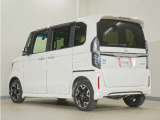 当社では、お客様に安心してお車をお選びいただくため、ご購入前に現車のご確認をお願いしております。