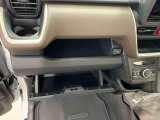 認定中古車はご購入から1年間・距離無制限の保証付き!(年式により6ケ月・距離無制限となります)