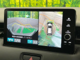 【マルチビューカメラシステム】専用のカメラにより、上から見下ろしたような視点で360度クルマの周囲を確認することができます☆死角部分も確認しやすく、狭い場所での切り返しや駐車もスムーズに行えます。