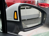 後側方の車内を検知してドライバーに注意を促すブラインドスポットディテクション。