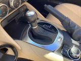 AT車でも人馬一体の走りの楽しさを提供します。