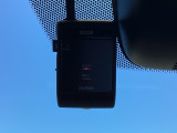 ドライブレコーダーを装備しており、走行中の映像をしっかり記録します。万が一の際の状況確認に役立つ安心装備です。