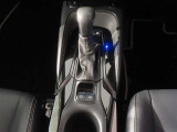 本革巻きシフトノブ&電動パーキングブレーキ