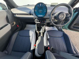 こちらのお車はMINI NEXT鶴ヶ島に展示中です。☆お問合せをお待ちしてます!