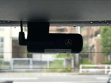 すべての車両を2年間の走行距離無制限保証(メーカー保証)を付帯して販売致しますので、ご納車の後も安心が続きます。全国のメルセデス・ベンツ工場でどこでも保証修理OKです!