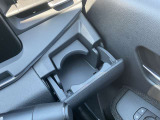 運転席用ドリンクホルダーです