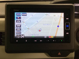 ナビゲーションはフルセグTV、インターナビ対応のGathers純正メモリーナビを搭載しています。Bluetoothオーディオ機能がありますので、スマートフォンなどの音楽も再生できます。
