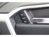 パワーシート搭載。微妙な調整が手軽にでき、ピッタリのポジションで運転することが可能です。