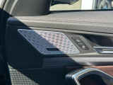 BMWを熟知したメカニックによる、360度の納車前点検。ドイツ本国と同様の教育・訓練を受けたメカニックが徹底的に点検、整備した後にお客様にお引渡しします。