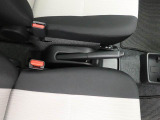 当社では全車、納車前にサービス工場で12ヶ月点検相当の整備を実施しております。そこで確認された不具合箇所は修理しておりますのでご安心下さい。