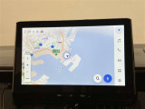 いまや必須装備「ナビゲーション」搭載!知らない場所に、スイスイッとドライブ。なんて便利な機能でしょうか?もう、これなしではハンドルを握れませんね!でも、運転中の操作は危険ですのでご注意ですね☆
