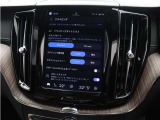 ドライブモードを変更できます。ドライブモードを選択すると、走行特性が変化して、ドライビングエクスペリエンスが向上し、特殊な状況で走行しやすくなります。