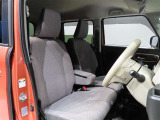 見通しのよいすっきりとした視界で、誰でも運転しやすいです。運転のしやすさは疲れにくさにも繋がりますよ♪