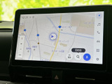 地図が見やすく表示され、目的地の検索や登録も画面から行えるナビゲーションです。周辺の道を確認しながら、行き先の設定をスムーズに進められます。