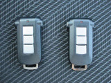 『インテリジェントキ-』機械的な鍵を使用せずに車両のドアの施錠/解錠、エンジン始動が可能なシステムです!