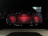 見やすい大型10.25インチ液晶メータを採用。好みに応じてカスタマイズが可能です。