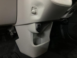 国道1号線沿い(京都方面)にございます。公共交通機関ですと京阪電車「枚方市」(京橋から特急で1駅)よりバス「国道池ノ宮」徒歩約5分です。