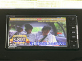 テレビ映像を楽しめる装備を搭載しています。停車時の休憩中などに番組を視聴でき、待ち時間も車内で過ごしやすくなります。画面表示も見やすく、気軽に利用できる便利な一台です。