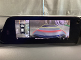 360度モニターは、4つのカメラによる前後左右・俯瞰映像でドライバーからは見えない領域の危険認知をサポート!全周囲の死角を減らし、狭い駐車場や幅寄せ、T字路の進入などの運転の安心感を高めます!