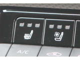 運転席と助手席にシートヒーターが付いています。