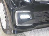 ◆フォグライト◆ 霧などの悪天候時、自車の位置を示すとともに前方や路肩が見えずらい時、近い位置をワイドに照らしてくれます
