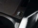 BMWライフをさらに素晴らしいものにするために、BMWカードもご用意しております。ご利用金額1,000円ごとに1ポイントたまります。BMW正規ディーラーでのご利用につきましてはポイントが2倍になります。