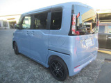 【お車でのアクセス】東名横浜町田ICが最寄。保土ヶ谷バイパス上川井ICから八王子街道(旧R16)を目黒交差点方面へ/国道246号目黒交差点から八王子街道を鶴ヶ峰方面へ。 東名高速脇の大きな看板が目印。