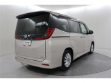 リヤ5面はプライバシーガラス☆強い日差しや車外の視線から室内を守ってくれます。