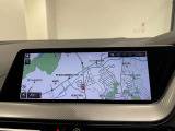 メルボルン・レッドメタリック 電動トランク ACC 禁煙車 AppleCarPlay 18インチホイール パーキングアシスト 後退アシスト バックカメラ 正規認定中古車 全国正規ディーラー保証 2年走行距離無制限