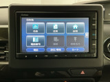 【オーディオ機能】ナビに一体のオーディオは、CDプレーヤーを装備♪もちろんFM/AMラジオもお聞きいただけますよ♪