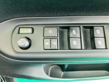 【パワーウィンドスイッチ】パワーウィンドウ付き★運転席で全部の窓を開閉することが可能!!快適にドライブをお楽しみ頂けます★