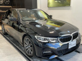 一目で伝わるBMW特有のスポーティーなプロポーションは、BMWの走行性能を生み出すのに欠かせない要因の一つです。細部まで拘りぬいたお車をぜひ一度ご覧ください!