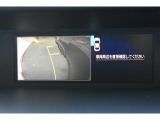 ドアミラーカメラ運転席からでは確認しにくい車両の左前方や、真横の死角を映し出します