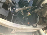 お車を安心してお乗りいただく為には、足回りの定期点検が欠かせません。サービスサポート(有償保証)では無料点検もご提供しており、安心のカーライフをお過ごしいただけるサポート体制が整っています。